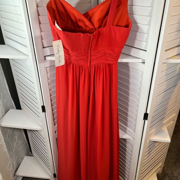 NEW PRETTY MAIDS DRESS - Picture 5 of 10